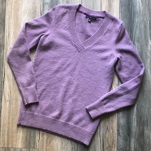 GAP V-neck Sweater